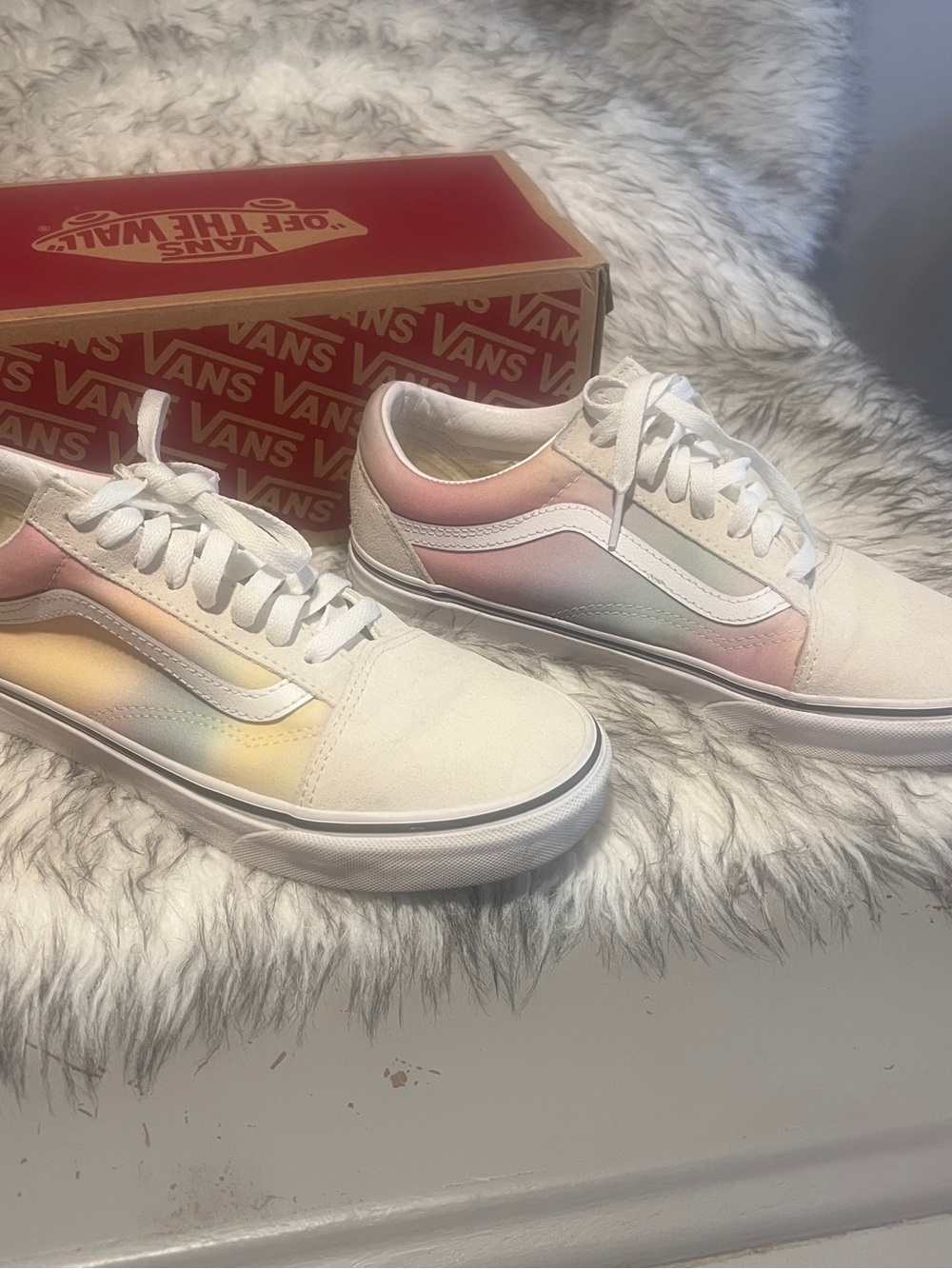Vans Women’s Cream Sneakers with Pastel Rainbow Panels - Picture 4 of 8